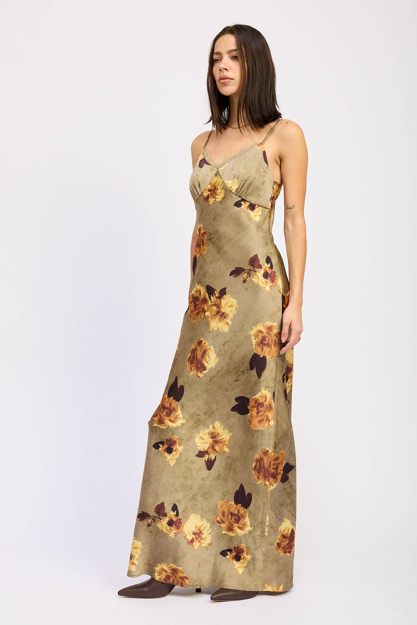 Falling for you midi dress