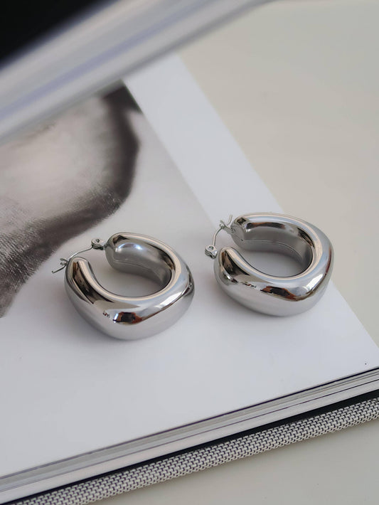 Hunter Earring