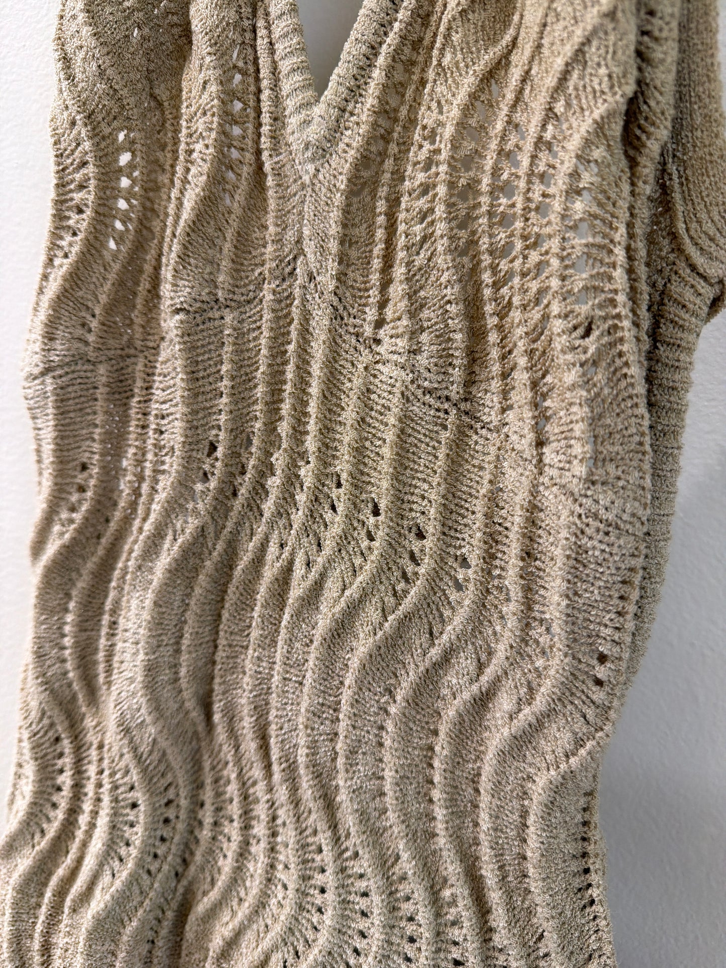 Wavy Open Back Knit Midi Dress