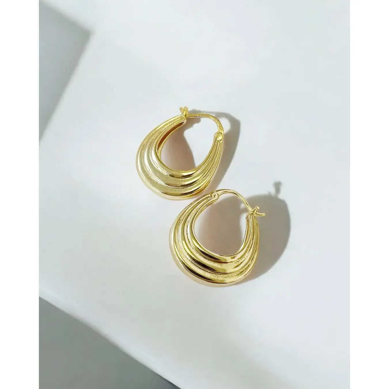 Claire Hoops