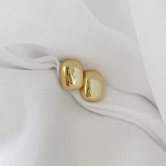 Mable Studs