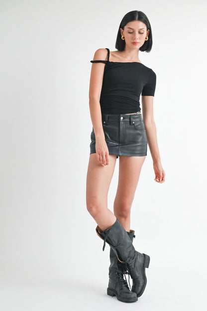 Single Sleeve Twist Shoulder Top
